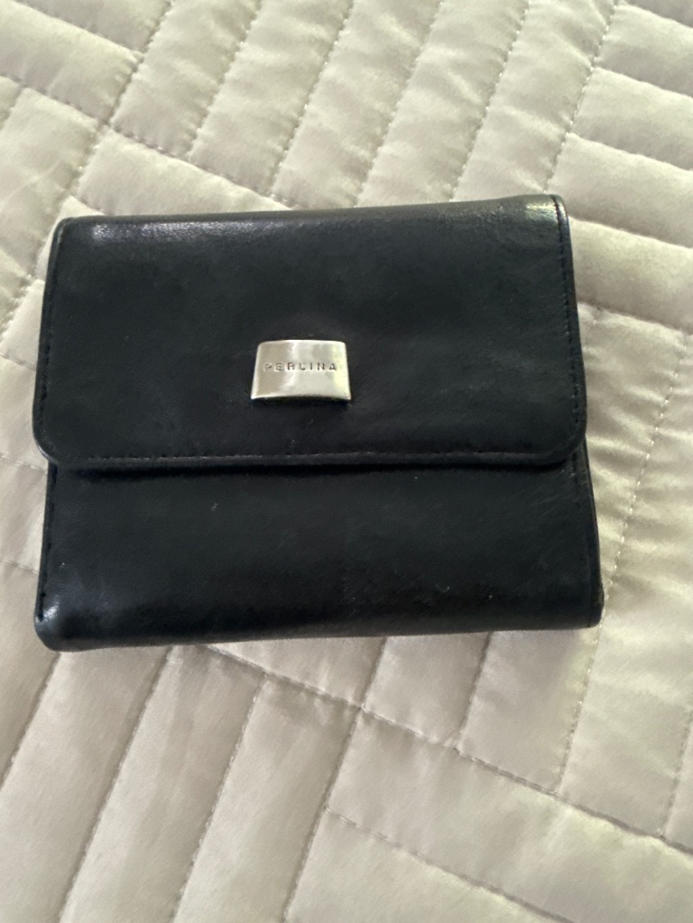 Perlina trifold black leather ladies wallet